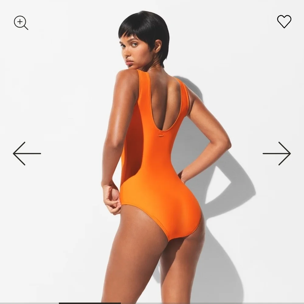 ✨️SKIMS Signature High Neck Swim One Piece – Tangerine (Size L) - NWT✨️
